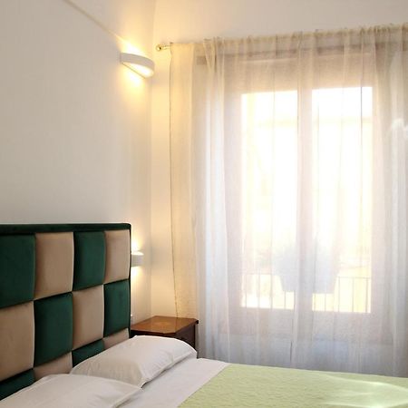 Pompei Suite Di Lusso2 ภายนอก รูปภาพ