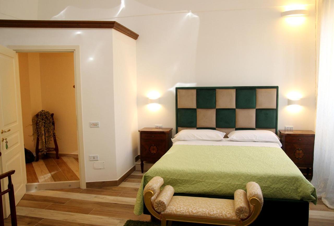 Pompei Suite Di Lusso2 ภายนอก รูปภาพ