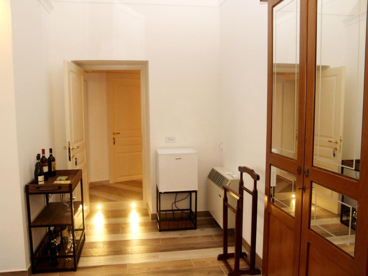 Pompei Suite Di Lusso2 ภายนอก รูปภาพ